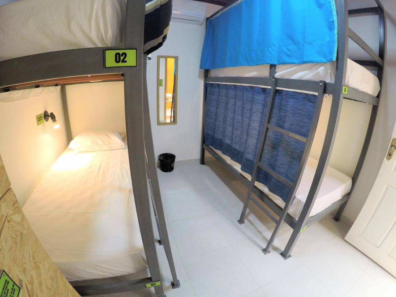 Hostel Da Milla Presidente Figueiredo Bagian luar foto
