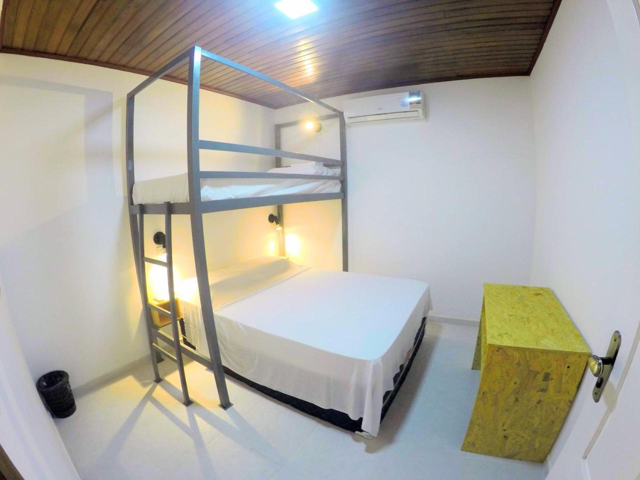 Hostel Da Milla Presidente Figueiredo Bagian luar foto