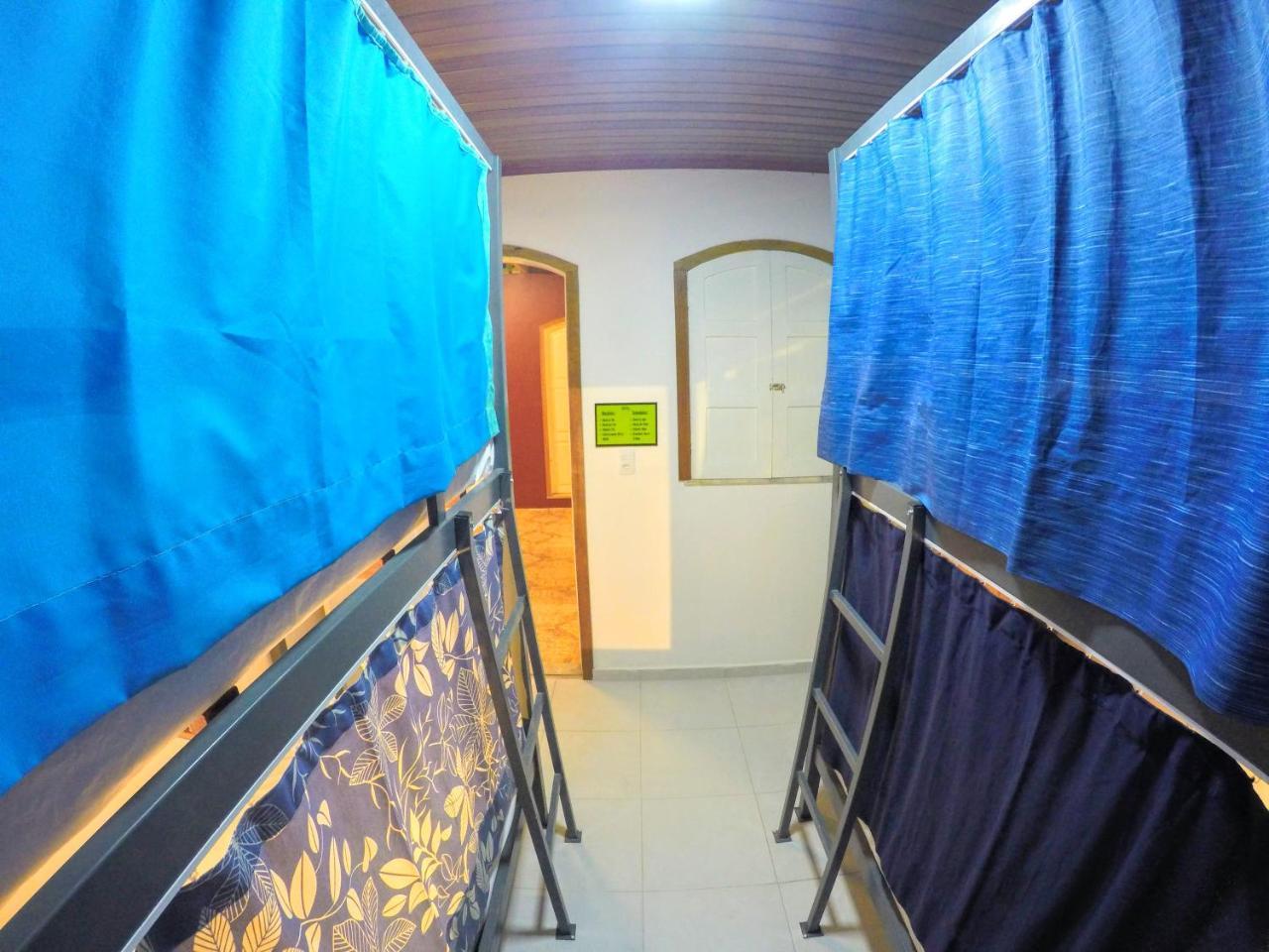 Hostel Da Milla Presidente Figueiredo Bagian luar foto