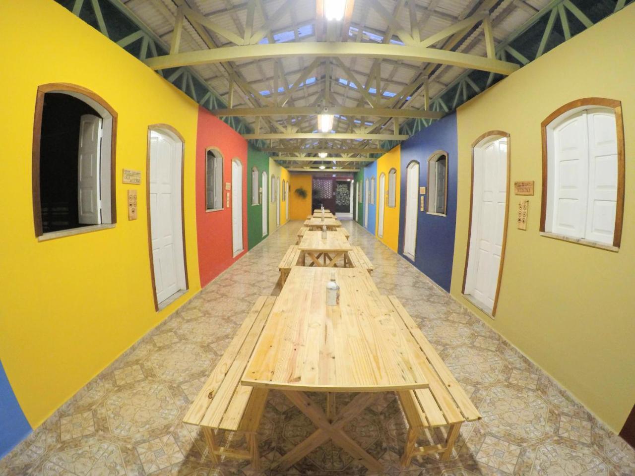Hostel Da Milla Presidente Figueiredo Bagian luar foto