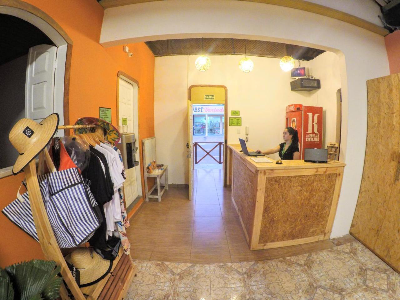 Hostel Da Milla Presidente Figueiredo Bagian luar foto